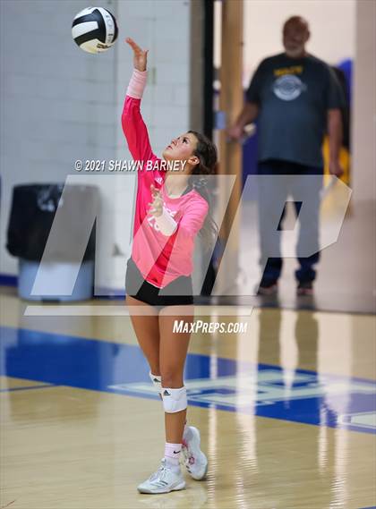 Thumbnail 3 in Lafayette Central Catholic vs. Kouts (IHSAA 1A Semifinal Playoff) photogallery.
