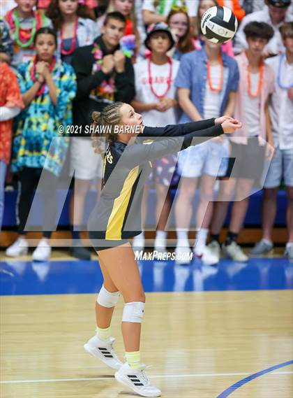 Thumbnail 3 in Lafayette Central Catholic vs. Kouts (IHSAA 1A Semifinal Playoff) photogallery.