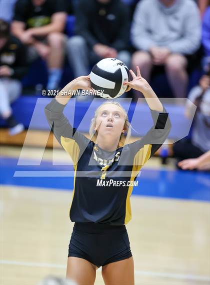 Thumbnail 3 in Lafayette Central Catholic vs. Kouts (IHSAA 1A Semifinal Playoff) photogallery.