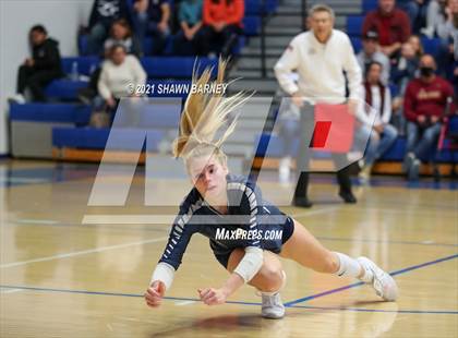 Thumbnail 3 in Lafayette Central Catholic vs. Kouts (IHSAA 1A Semifinal Playoff) photogallery.