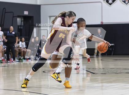 Thumbnail 2 in Sidwell Friends vs. Christ the King photogallery.