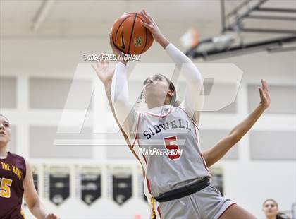 Thumbnail 1 in Sidwell Friends vs. Christ the King photogallery.