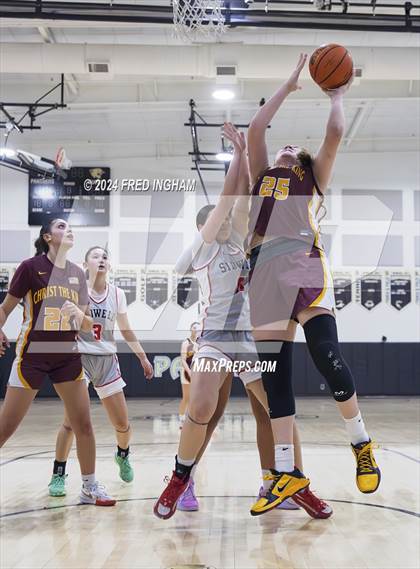 Thumbnail 2 in Sidwell Friends vs. Christ the King photogallery.