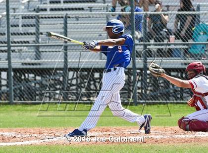 Thumbnail 2 in Lee [Robert E.] vs South San Antonio (NEISD Tournament) photogallery.