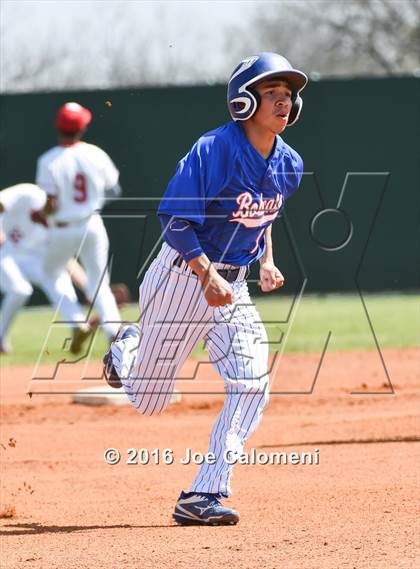 Thumbnail 1 in Lee [Robert E.] vs South San Antonio (NEISD Tournament) photogallery.