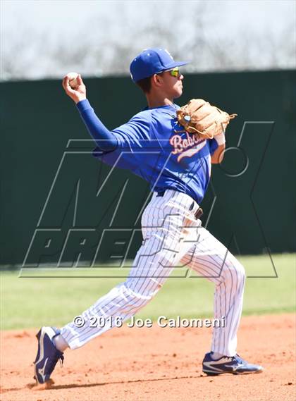 Thumbnail 3 in Lee [Robert E.] vs South San Antonio (NEISD Tournament) photogallery.