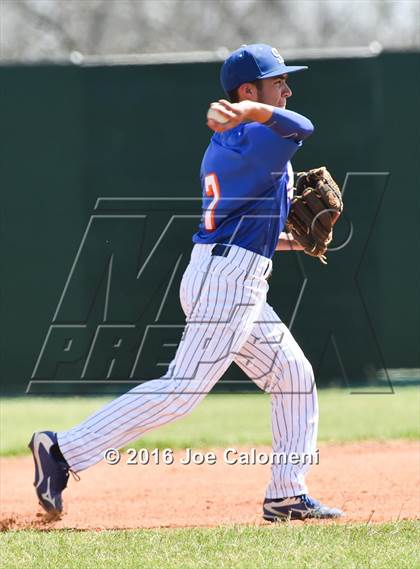 Thumbnail 3 in Lee [Robert E.] vs South San Antonio (NEISD Tournament) photogallery.