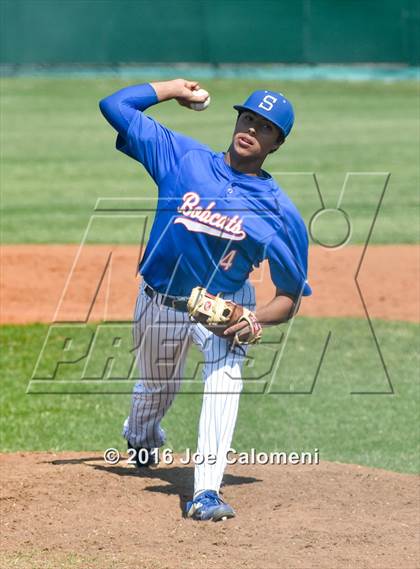 Thumbnail 1 in Lee [Robert E.] vs South San Antonio (NEISD Tournament) photogallery.