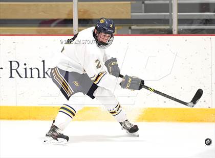Thumbnail 3 in St. Paul's vs. Trinity-Pawling (Avon Christmas Classic 7th Place) photogallery.