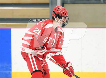 Thumbnail 1 in St. Paul's vs. Trinity-Pawling (Avon Christmas Classic 7th Place) photogallery.