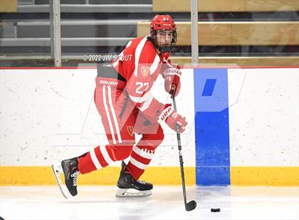 Thumbnail 1 in St. Paul's vs. Trinity-Pawling (Avon Christmas Classic 7th Place) photogallery.