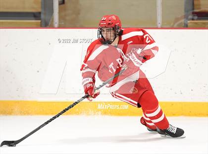 Thumbnail 3 in St. Paul's vs. Trinity-Pawling (Avon Christmas Classic 7th Place) photogallery.