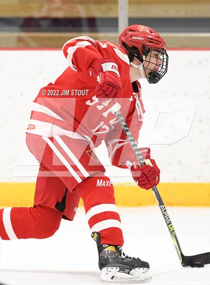 Thumbnail 1 in St. Paul's vs. Trinity-Pawling (Avon Christmas Classic 7th Place) photogallery.
