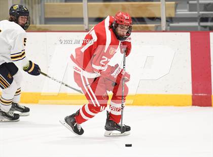 Thumbnail 1 in St. Paul's vs. Trinity-Pawling (Avon Christmas Classic 7th Place) photogallery.