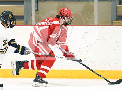 Thumbnail 2 in St. Paul's vs. Trinity-Pawling (Avon Christmas Classic 7th Place) photogallery.