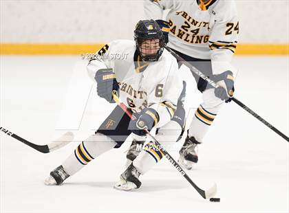 Thumbnail 1 in St. Paul's vs. Trinity-Pawling (Avon Christmas Classic 7th Place) photogallery.