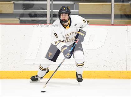 Thumbnail 3 in St. Paul's vs. Trinity-Pawling (Avon Christmas Classic 7th Place) photogallery.