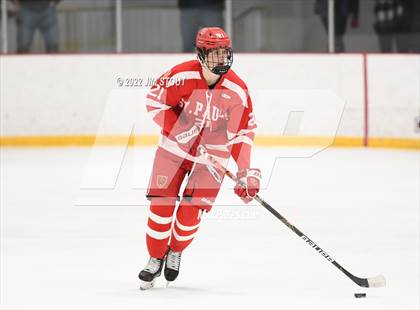 Thumbnail 1 in St. Paul's vs. Trinity-Pawling (Avon Christmas Classic 7th Place) photogallery.