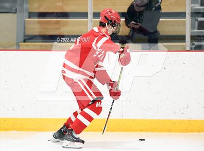 Thumbnail 2 in St. Paul's vs. Trinity-Pawling (Avon Christmas Classic 7th Place) photogallery.