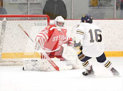Thumbnail 3 in St. Paul's vs. Trinity-Pawling (Avon Christmas Classic 7th Place) photogallery.