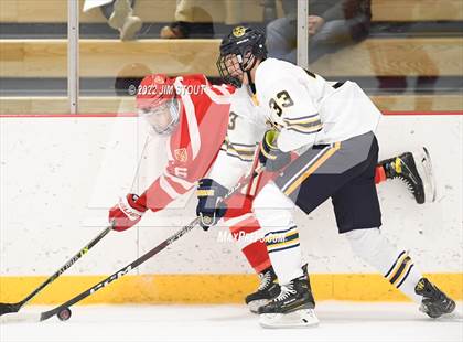 Thumbnail 2 in St. Paul's vs. Trinity-Pawling (Avon Christmas Classic 7th Place) photogallery.