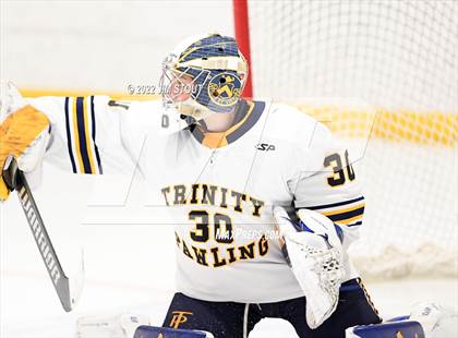 Thumbnail 2 in St. Paul's vs. Trinity-Pawling (Avon Christmas Classic 7th Place) photogallery.
