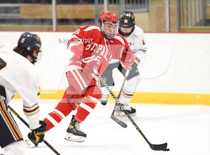 Thumbnail 2 in St. Paul's vs. Trinity-Pawling (Avon Christmas Classic 7th Place) photogallery.
