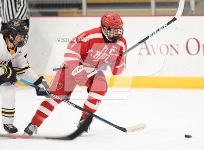 Thumbnail 1 in St. Paul's vs. Trinity-Pawling (Avon Christmas Classic 7th Place) photogallery.