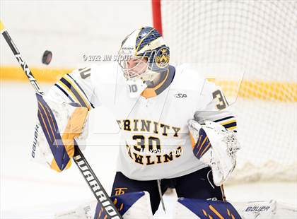 Thumbnail 1 in St. Paul's vs. Trinity-Pawling (Avon Christmas Classic 7th Place) photogallery.