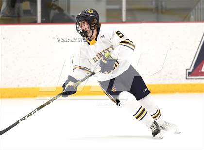 Thumbnail 3 in St. Paul's vs. Trinity-Pawling (Avon Christmas Classic 7th Place) photogallery.