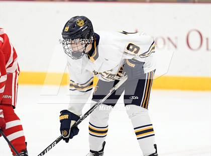 Thumbnail 2 in St. Paul's vs. Trinity-Pawling (Avon Christmas Classic 7th Place) photogallery.