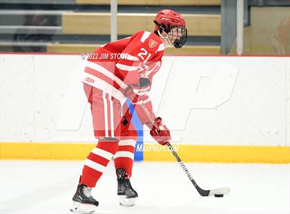 Thumbnail 3 in St. Paul's vs. Trinity-Pawling (Avon Christmas Classic 7th Place) photogallery.