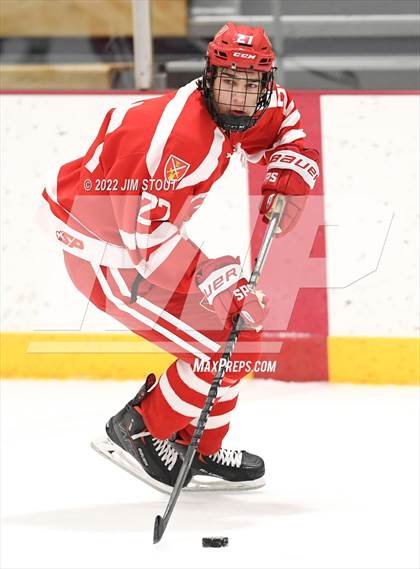 Thumbnail 2 in St. Paul's vs. Trinity-Pawling (Avon Christmas Classic 7th Place) photogallery.
