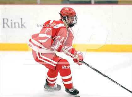 Thumbnail 2 in St. Paul's vs. Trinity-Pawling (Avon Christmas Classic 7th Place) photogallery.
