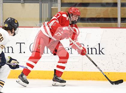 Thumbnail 1 in St. Paul's vs. Trinity-Pawling (Avon Christmas Classic 7th Place) photogallery.