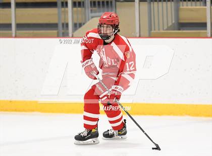 Thumbnail 1 in St. Paul's vs. Trinity-Pawling (Avon Christmas Classic 7th Place) photogallery.
