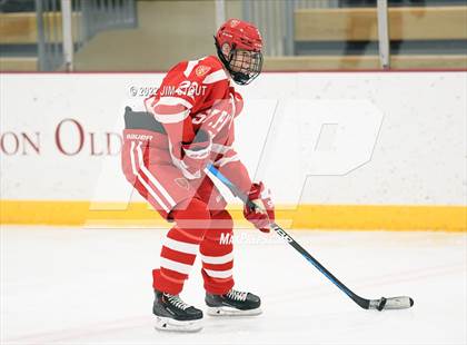 Thumbnail 2 in St. Paul's vs. Trinity-Pawling (Avon Christmas Classic 7th Place) photogallery.