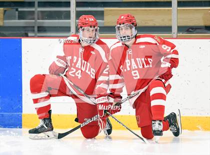 Thumbnail 1 in St. Paul's vs. Trinity-Pawling (Avon Christmas Classic 7th Place) photogallery.
