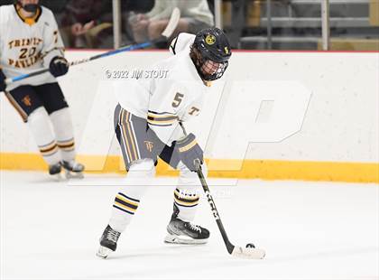 Thumbnail 3 in St. Paul's vs. Trinity-Pawling (Avon Christmas Classic 7th Place) photogallery.
