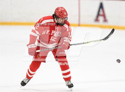 Thumbnail 2 in St. Paul's vs. Trinity-Pawling (Avon Christmas Classic 7th Place) photogallery.