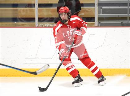 Thumbnail 2 in St. Paul's vs. Trinity-Pawling (Avon Christmas Classic 7th Place) photogallery.