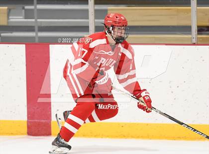 Thumbnail 3 in St. Paul's vs. Trinity-Pawling (Avon Christmas Classic 7th Place) photogallery.