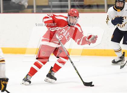 Thumbnail 3 in St. Paul's vs. Trinity-Pawling (Avon Christmas Classic 7th Place) photogallery.