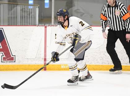 Thumbnail 3 in St. Paul's vs. Trinity-Pawling (Avon Christmas Classic 7th Place) photogallery.