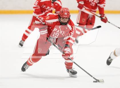 Thumbnail 2 in St. Paul's vs. Trinity-Pawling (Avon Christmas Classic 7th Place) photogallery.