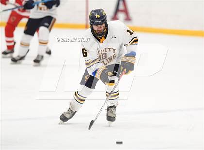 Thumbnail 1 in St. Paul's vs. Trinity-Pawling (Avon Christmas Classic 7th Place) photogallery.