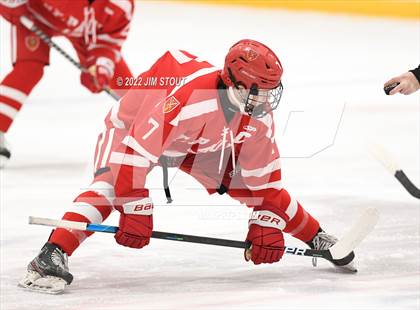 Thumbnail 3 in St. Paul's vs. Trinity-Pawling (Avon Christmas Classic 7th Place) photogallery.