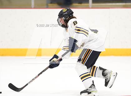 Thumbnail 2 in St. Paul's vs. Trinity-Pawling (Avon Christmas Classic 7th Place) photogallery.