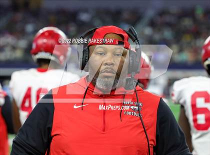 Thumbnail 3 in North Shore @ Duncanville (UIL 6A Division 1 Final) photogallery.