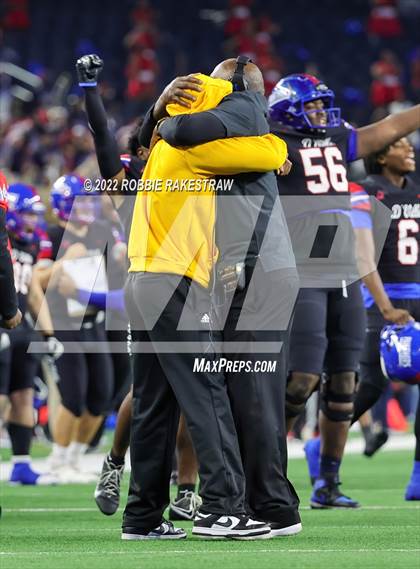 Thumbnail 3 in North Shore @ Duncanville (UIL 6A Division 1 Final) photogallery.